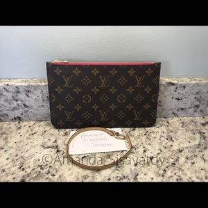❌SOLD❌Neverfull MM pouch